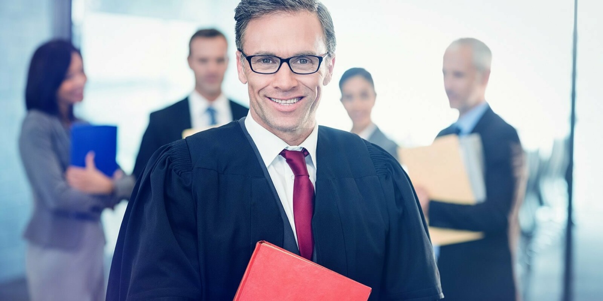 Gehaltstabelle von Juristen beim Berufseinstieg