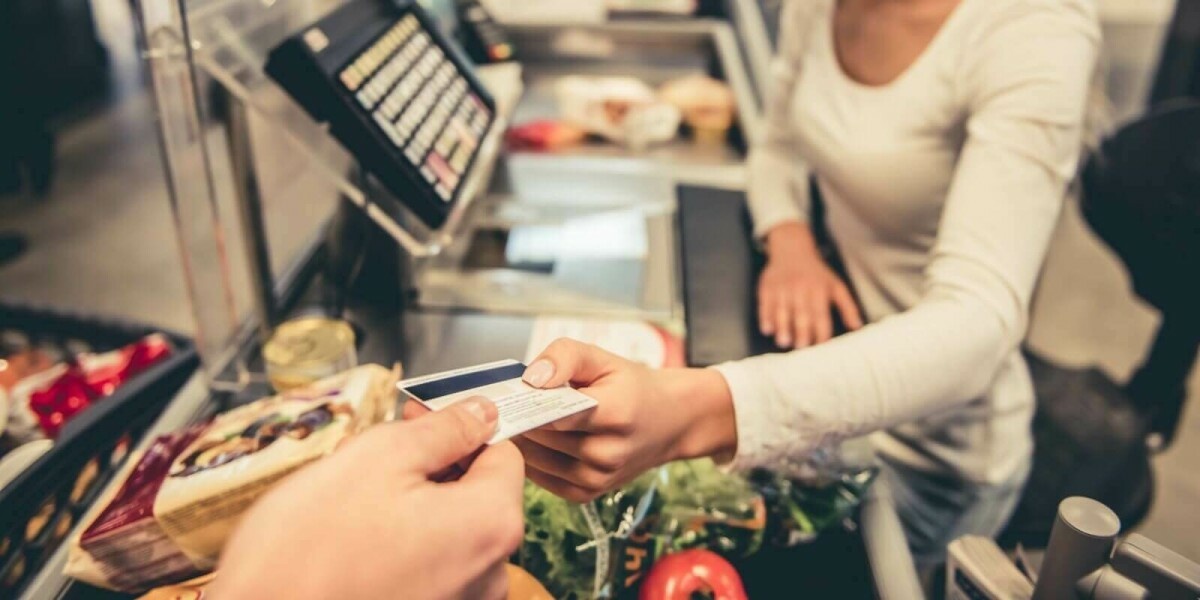 Einkauf im Supermarkt: Die Handelsbranche boomt