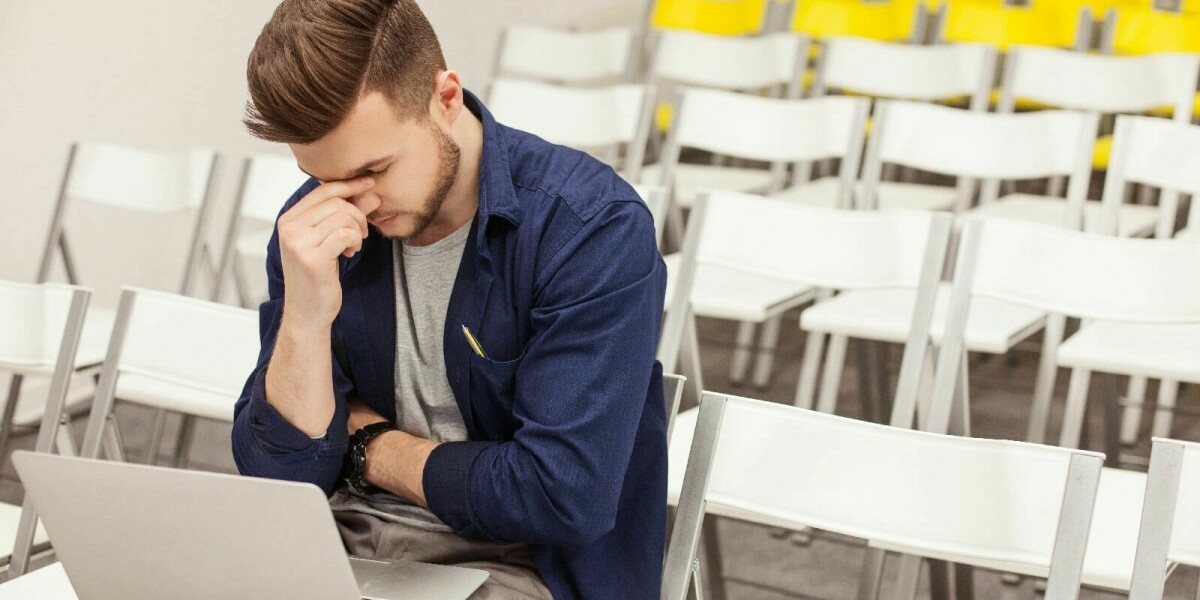 Student erlebt einen Tiefpunkt im Studium