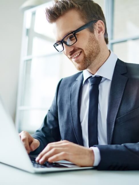 So viel verdienen Praktikanten in Unternehmensberatung, Wirtschaftsprüfung und Recht Praktikant in einer Unternehmensberatung
